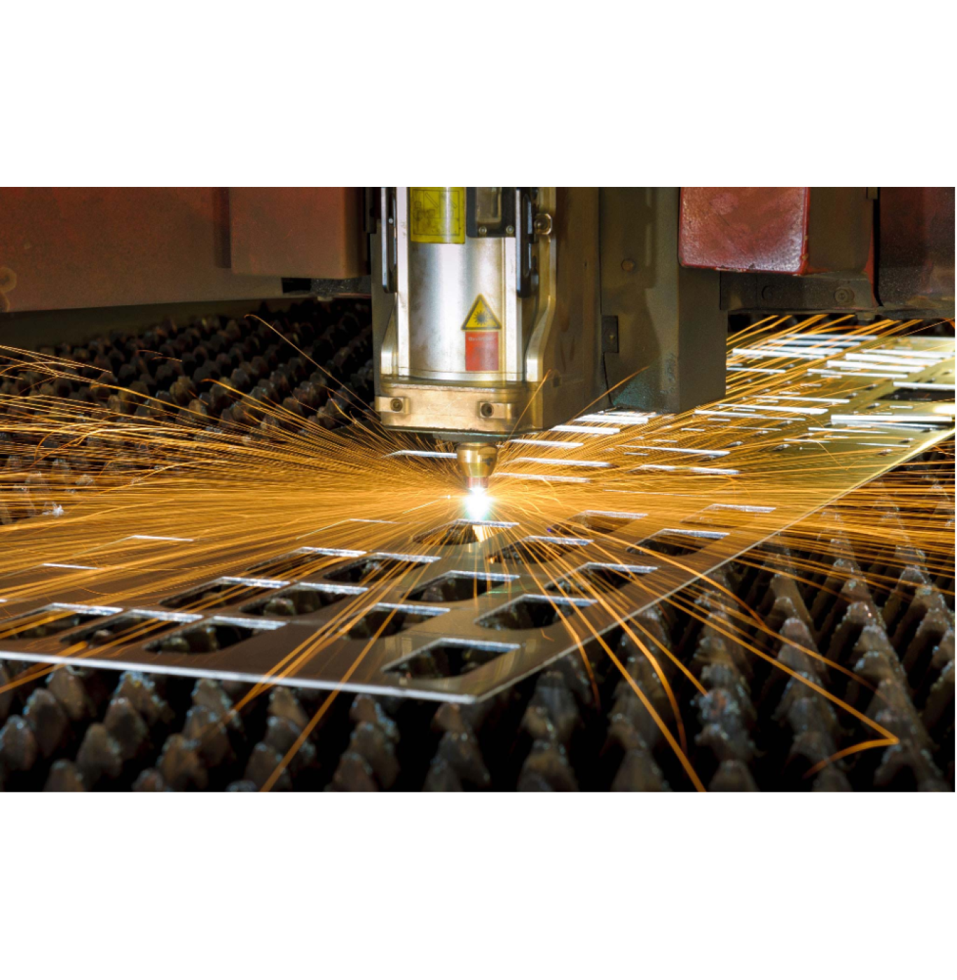Dịch Vụ Gia Công Cắt Chấn Kim Loại Theo Yêu Cầu Laser CNC